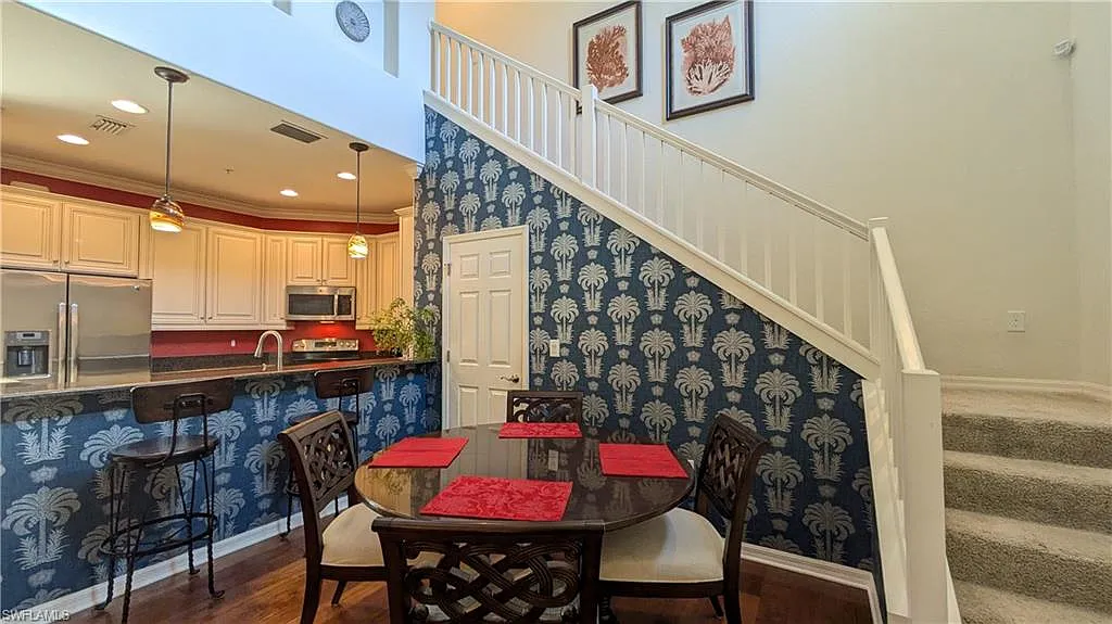 2 bed, 2.5 bath, 1441 sqft, $6,000 — Photo 4