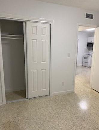 5th image of 2461 Coral Way #10