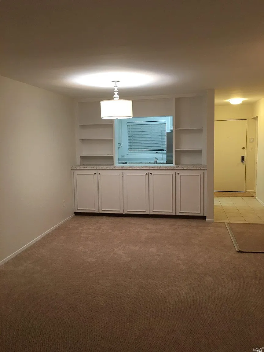 833 Via Casitas photo 1