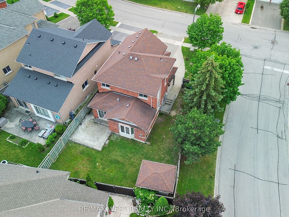1st image of 8 Terrastone Ct