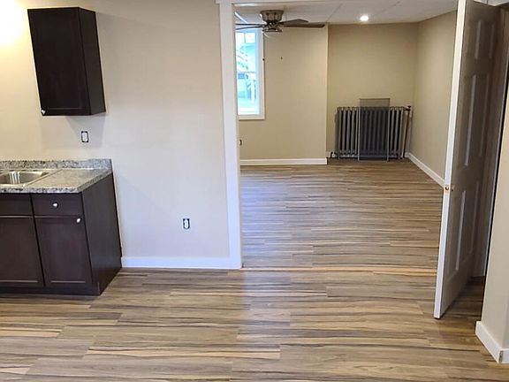 4th image of 18 Leavitt Street