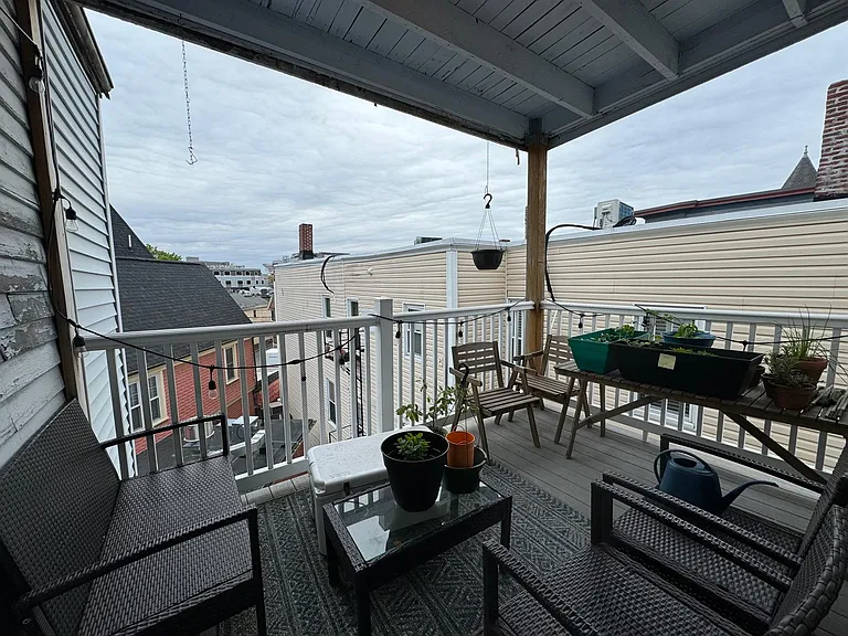 6 Giles Park #2A — Photo 12