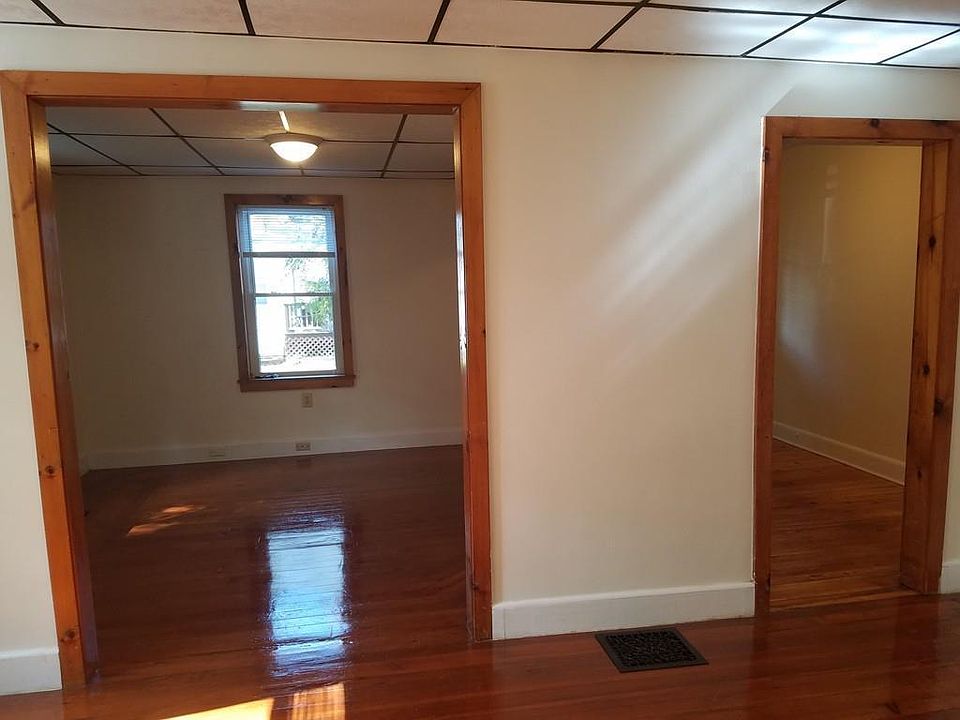 Dining room to front living room and foyer