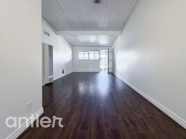 4116 Palmwood Dr #V6, Los Angeles, CA 90008