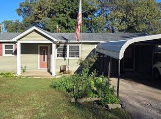 483 Smith St, Radcliff, KY 40160