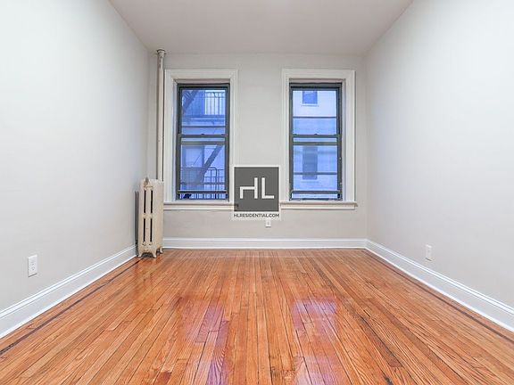 5th image of 3149 29th St APT C1