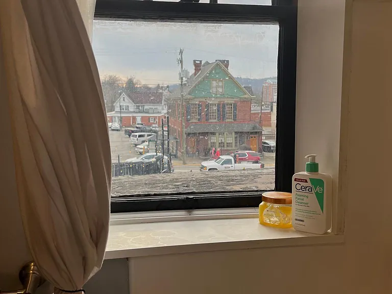 231 Spruce St #1 — Photo 3