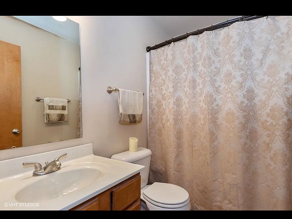 2nd image of 1316 Nicholas Ln #1316