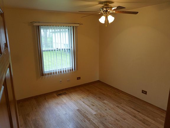 5th image of 8165 Northway Dr
