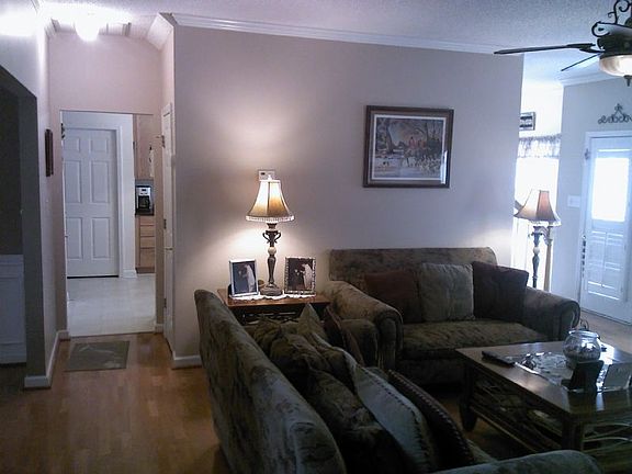 5th image of 2838 Bumble Bee Dr