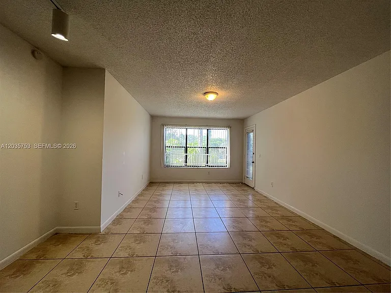 4321 W McNab Rd #16 — Photo 4