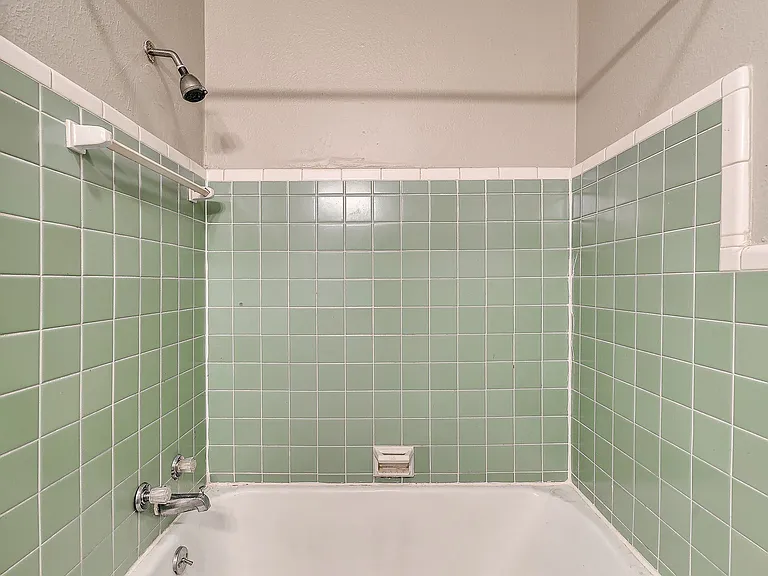 The Vintage Apartments — Photo 29