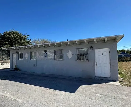 529 Lucy St Photo 1