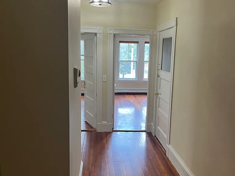 204 Pearl St #4 — Photo 7