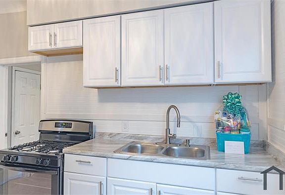 2nd image of 3326 Walton Ave #3