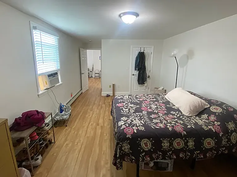 69 Florence St #1 — Photo 10