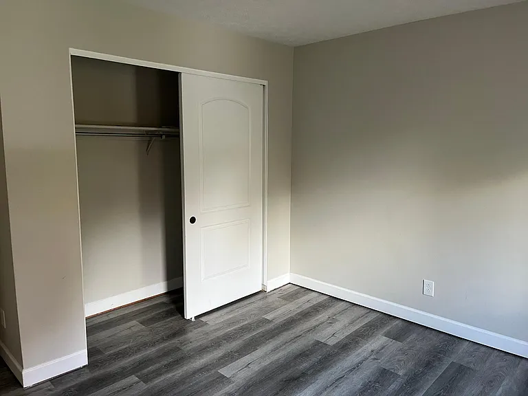 5163 Chateaugay Dr — Photo 21