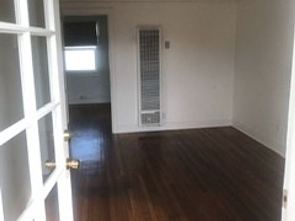 4th image of 3108 Upas St