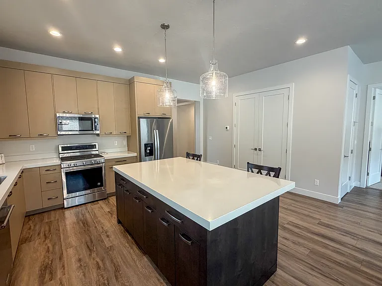 5979 E Big Horn Pkwy — Photo 9