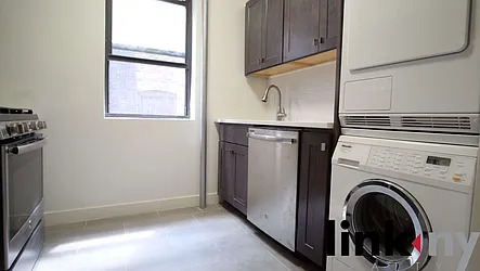 Rented by Link NY Realty