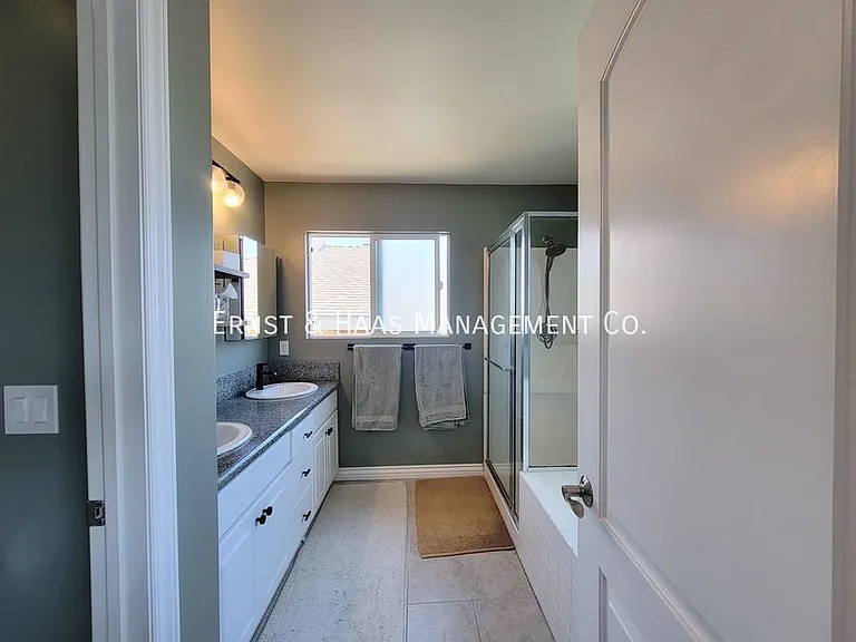15616 Firmona Ave — Photo 26