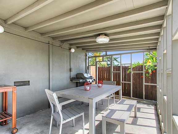 5th image of 1317 N Avenue 56