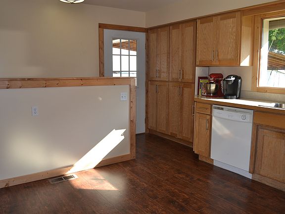 3rd image of 1245 E Garden Ave