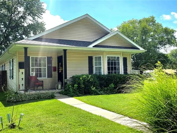 604 W Broadway, Steeleville, IL 62288
