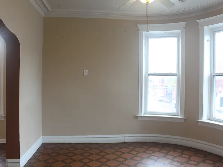 2025 W 35th St #2F — Photo 13