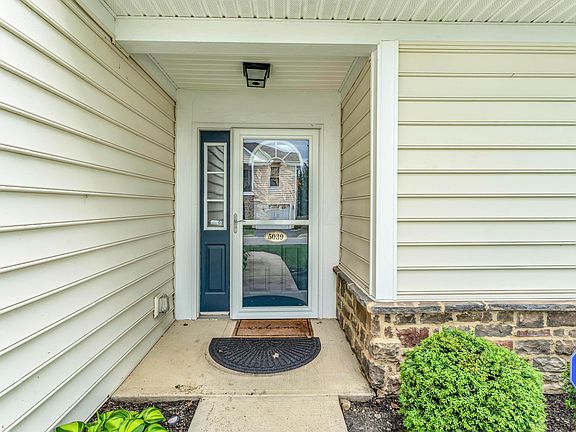 4th image of 5039 Calais Dr
