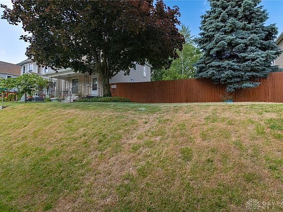 3rd image of 1119 Wyoming St