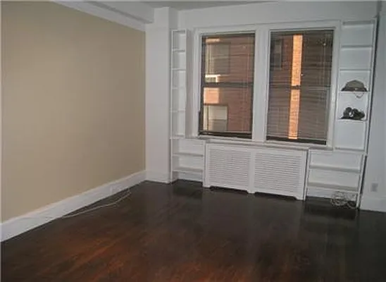 Rented by Warburg | media 39