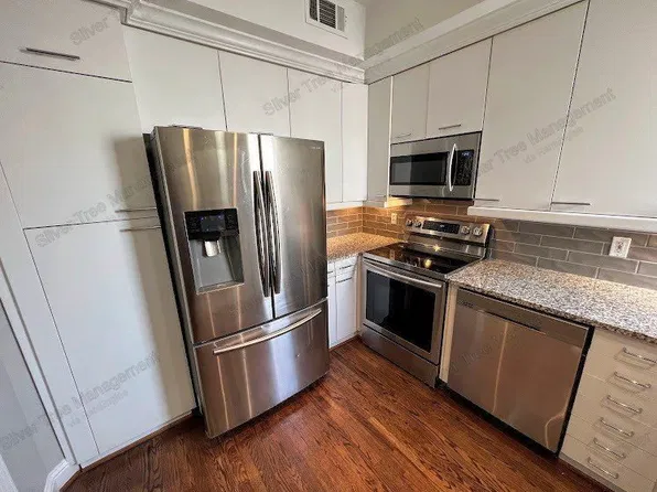 4040 Avondale Ave APT 208, Dallas, TX 75219