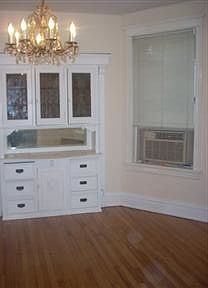 2nd image of 3525 N Greenview Ave #1