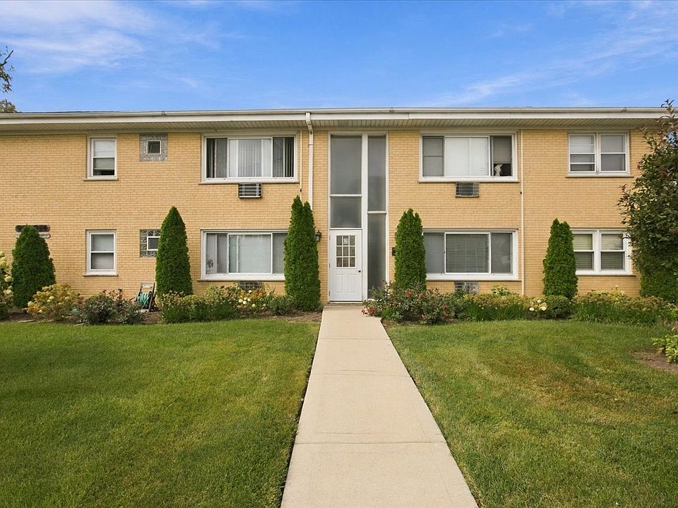 1st image of 954 Shermer Rd APT 15