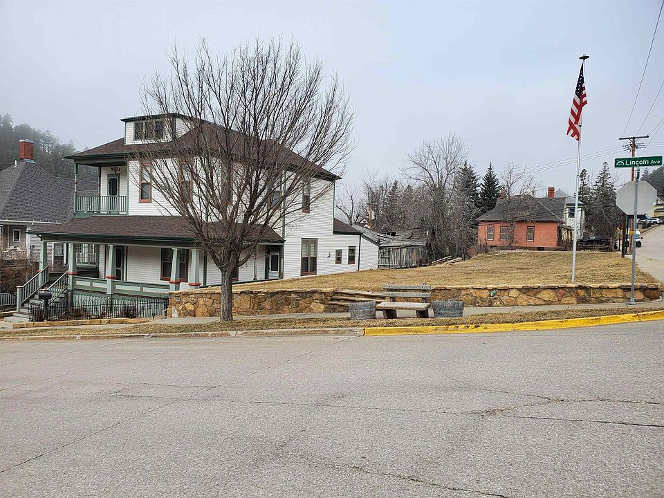 2nd image of 27 Lincoln Ave