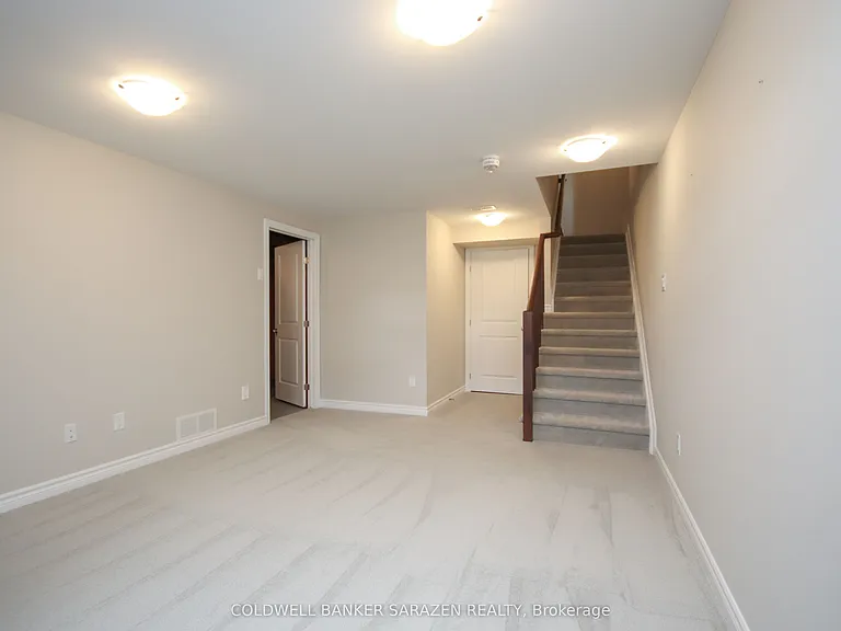 4043 Kelly Farm Dr — Photo 40