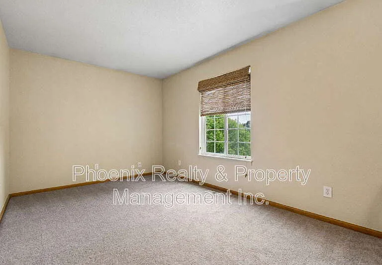 678 Mathews Cir — Photo 8