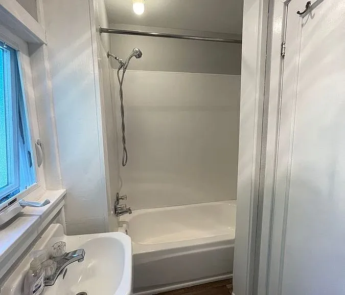 6616 Berkshire Dr — Photo 4