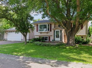 9700 E 265th St, Elko New Market, MN 55020
