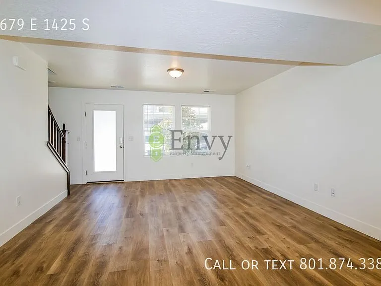 1679 E 1425 S — Photo 5