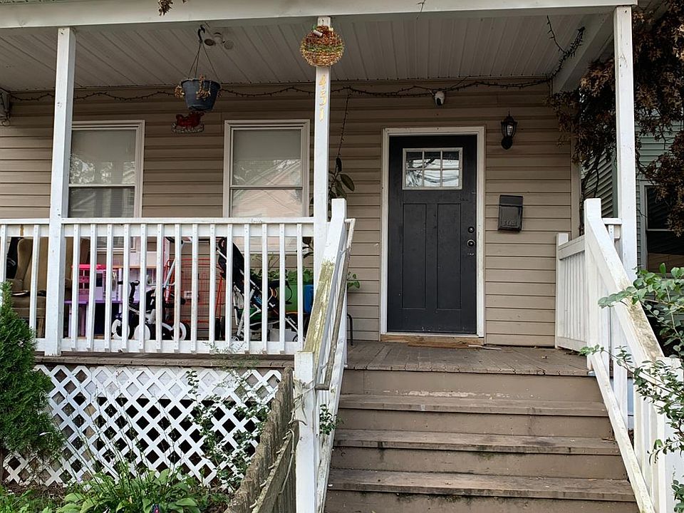 2nd image of 451 Orchard Pl