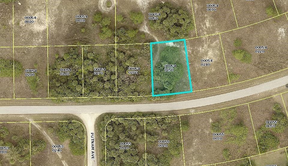 1st image of 923 Gregory St E