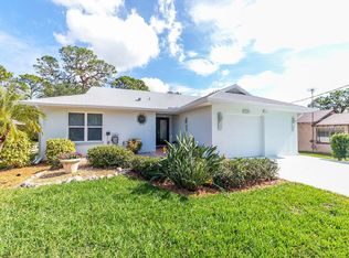 411 Lyons Bay Rd, Nokomis, FL 34275