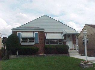 2425 Spruce St, River Grove, IL 60171