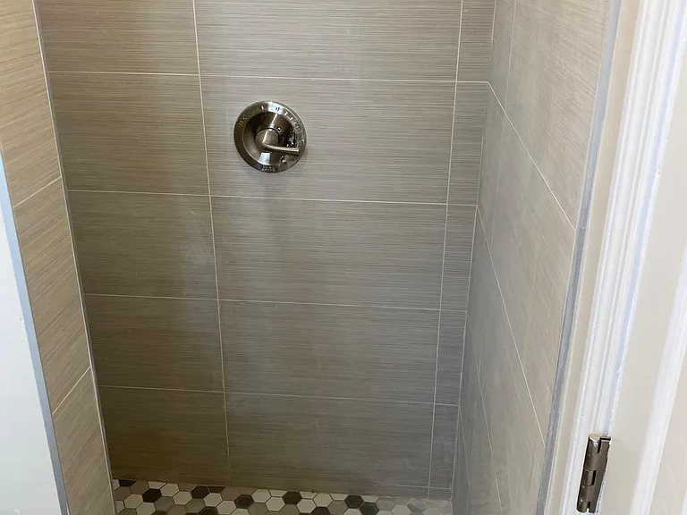 2325 N 25th Ave — Photo 11