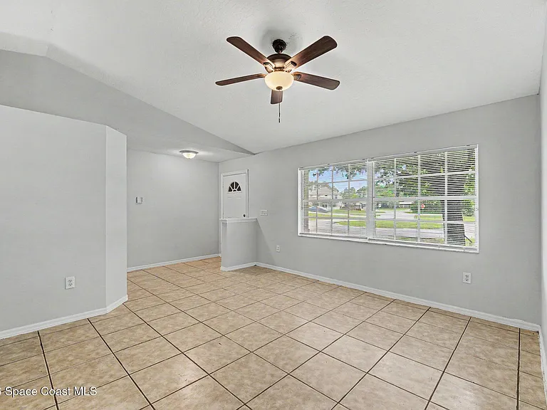 1699 Givens Ct NW — Photo 2