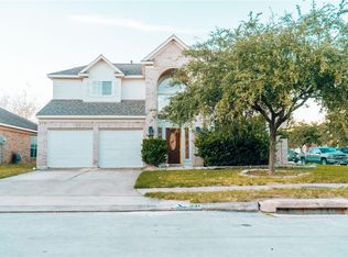 931 N Bright Dr, Houston, TX 77073