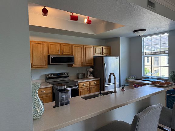 4th image of 10075 Gate Pkwy N APT 806