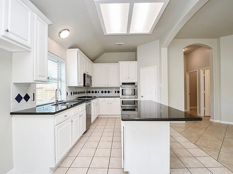 802 Childers Ct — Photo 21